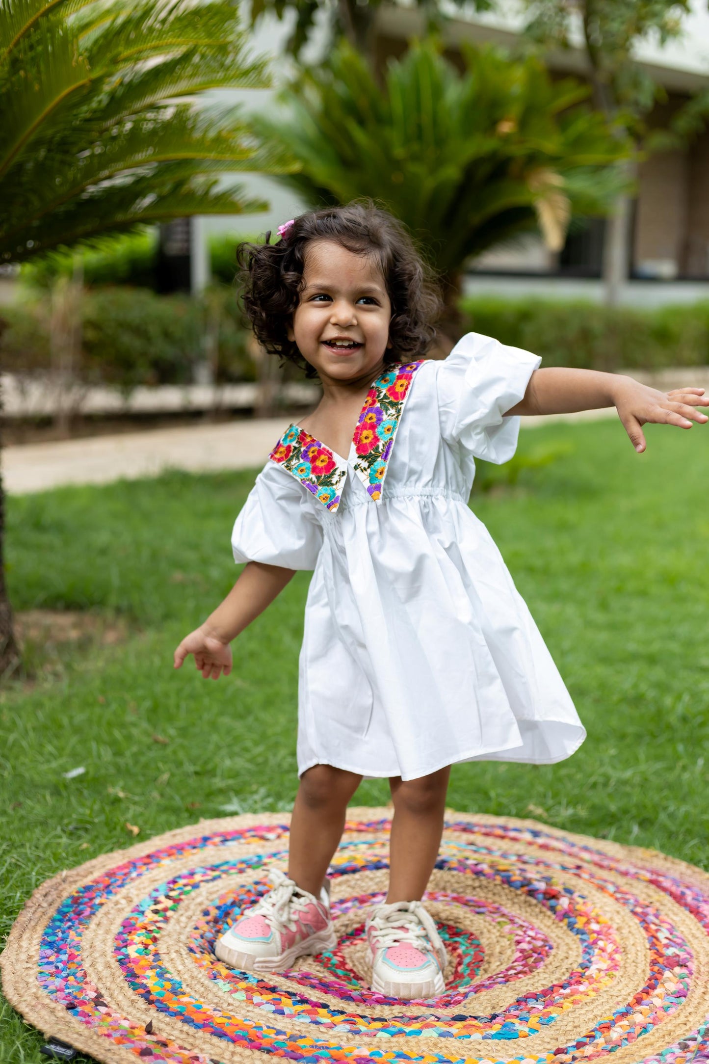 Peekaaboo Girls' White Diana Poplin Party Dress – Embroidered V-Neck Half Sleeve Gown