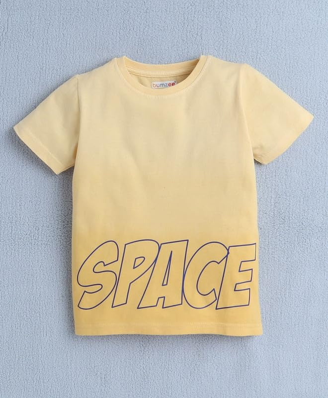 Smart Outdoor Style: The All-Weather Round Neck T-Shirt