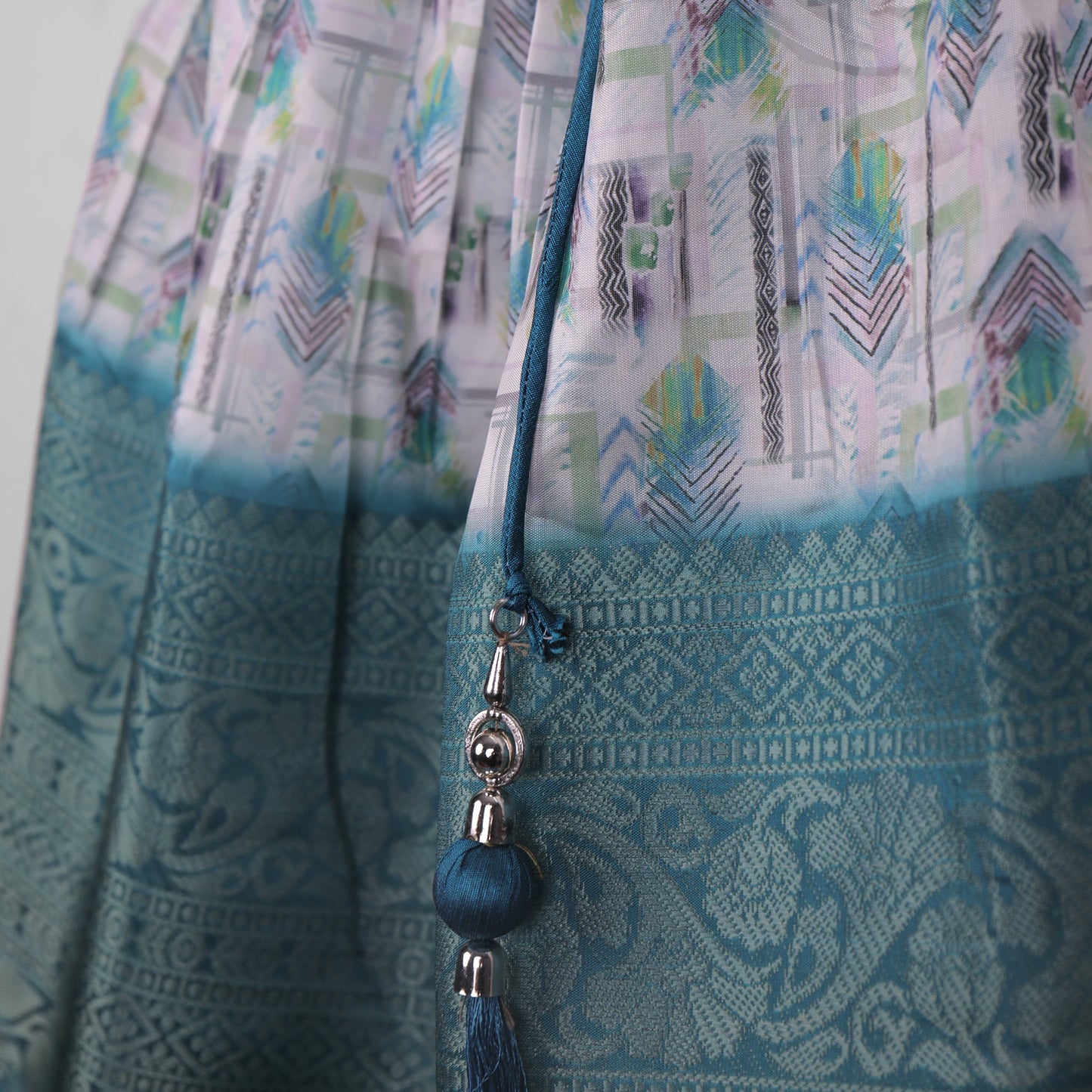 Little by Little’s party lehenga: sleeveless choli, flared skirt, and sparkling dupatta charm!