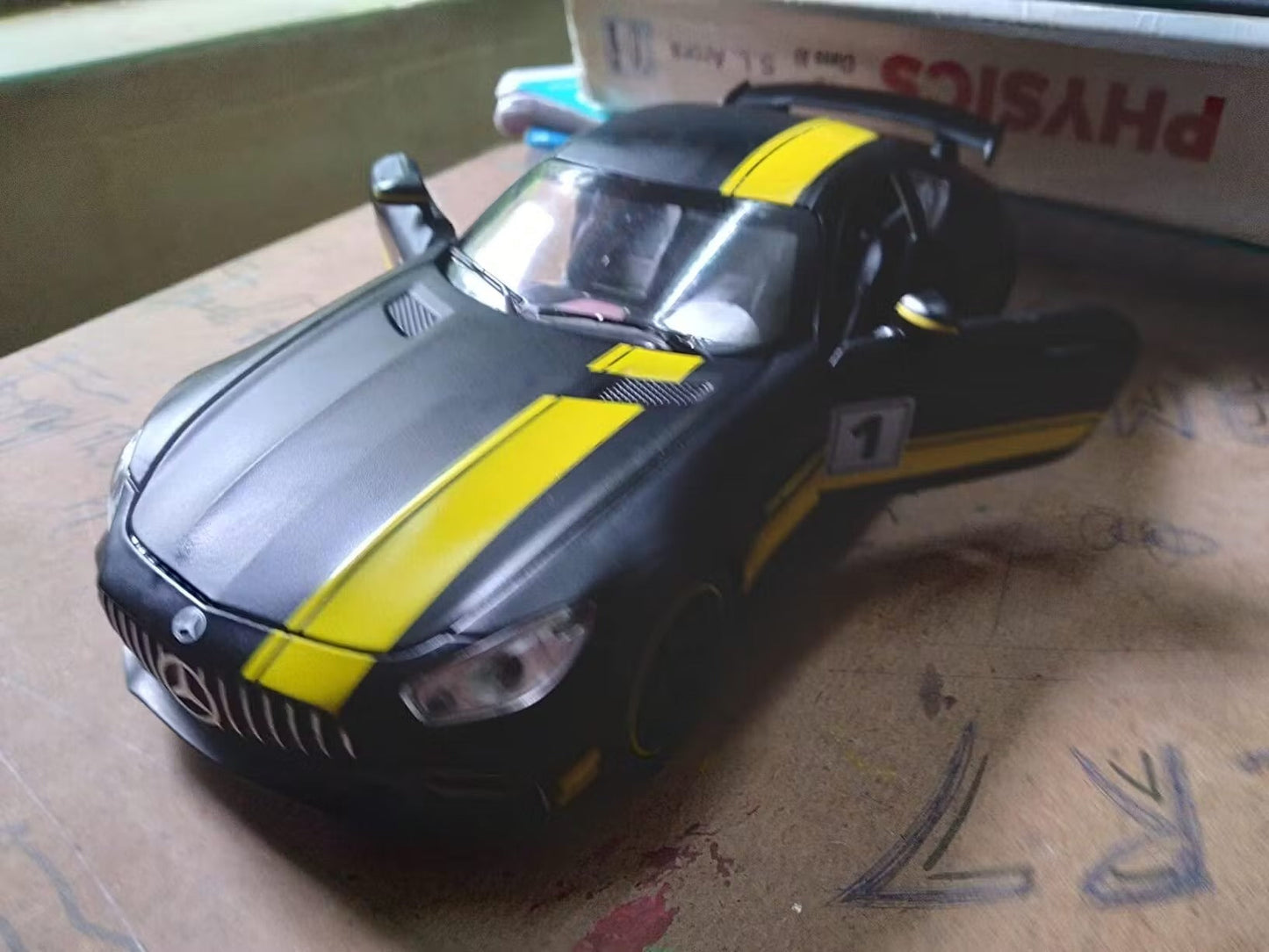 METAL CAR 1:24 BIG