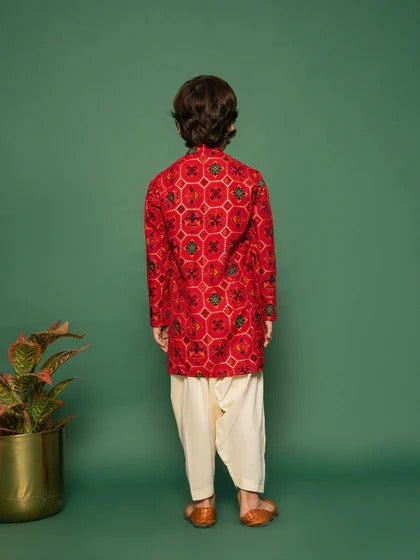 Playful Prince – Red Printed Kurta Pyjama Ensemble