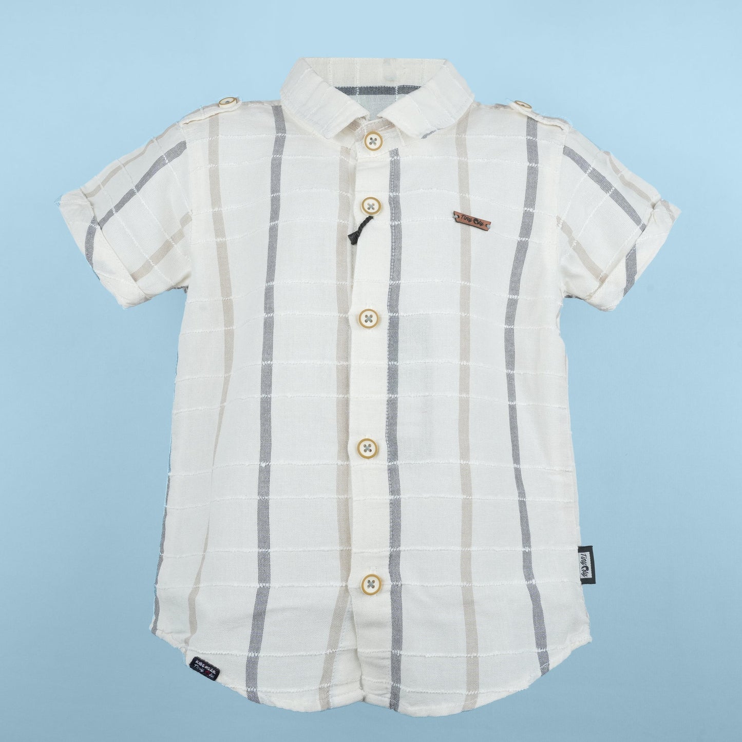 Mini Style Icon: Polo Collar Shirt with Shorts
