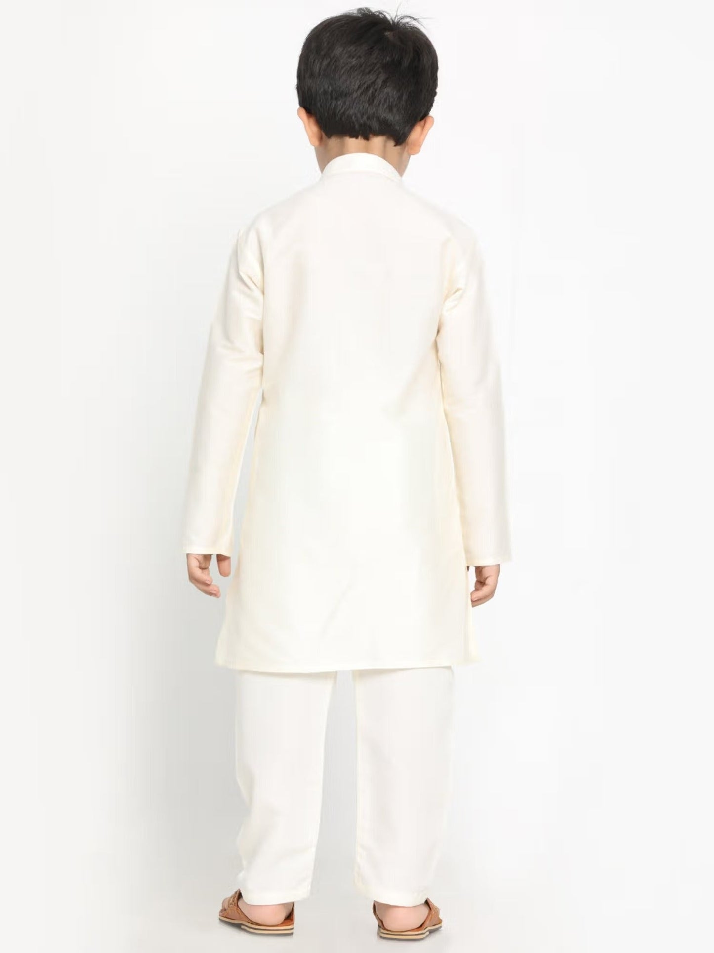 Royal Simplicity – Boys’ Solid Kurta Pyjama Ensemble