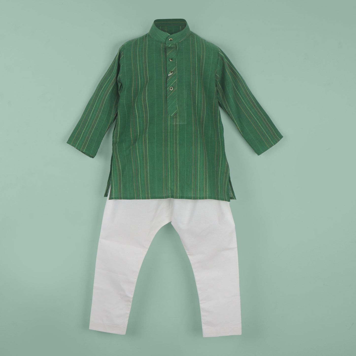 Evergreen Charm – Boys’ Embroidered Kurta Pyjama