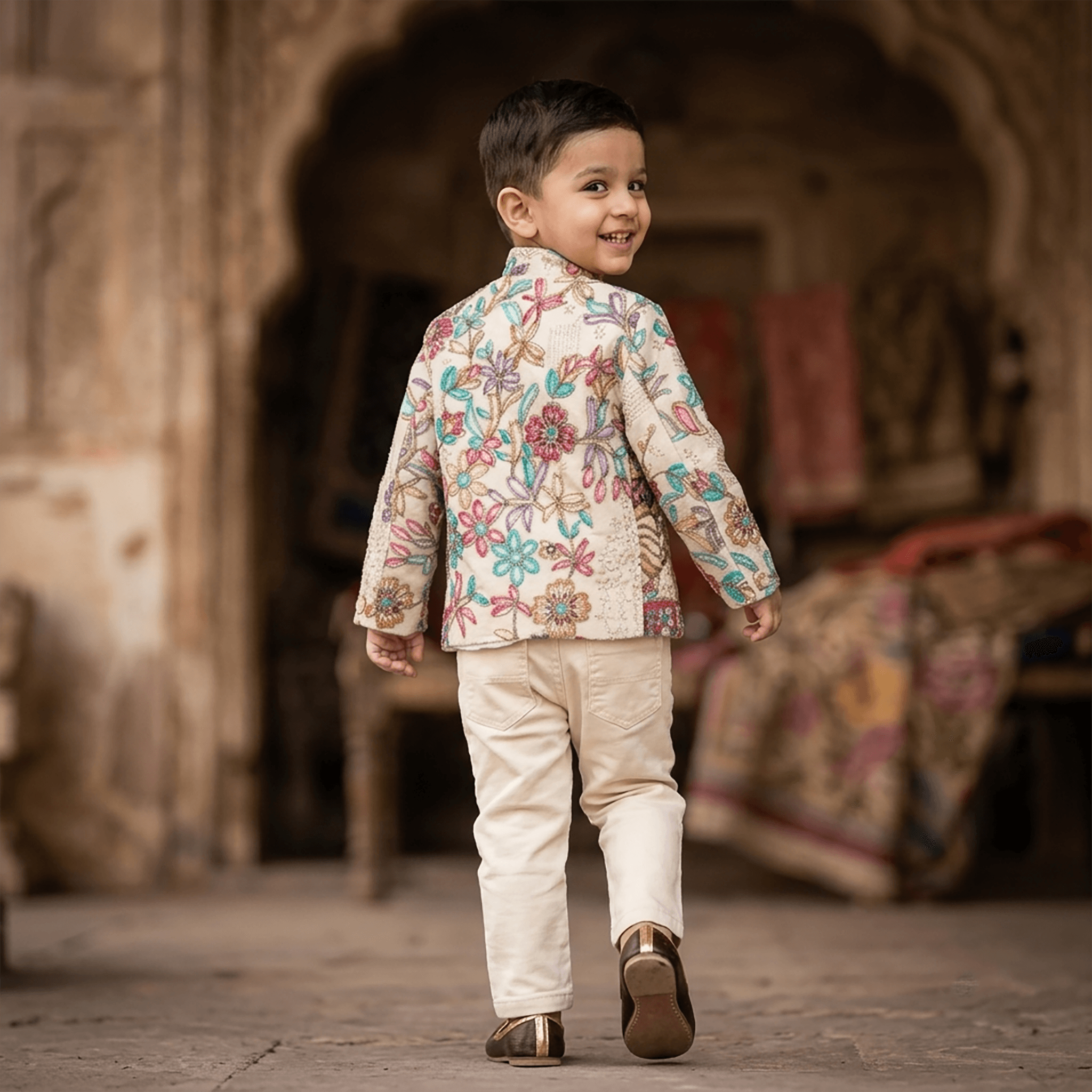 Mintu Kidswear Boys Cream Cotton Sherwani Set – Full Sleeve Mandarin Collar Sherwani & Trousers for Partywear