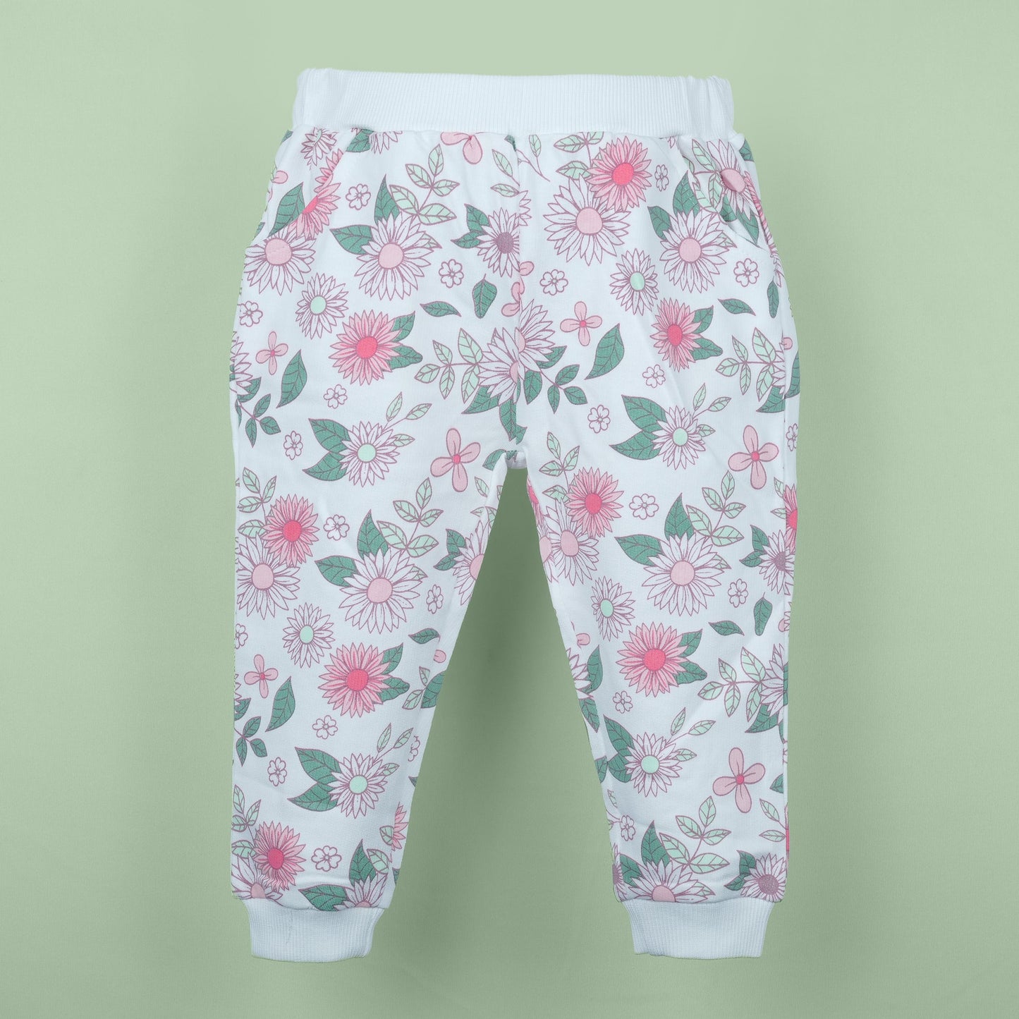 Style & Comfort – Girls’ Pink Jogger Fit Ensemble