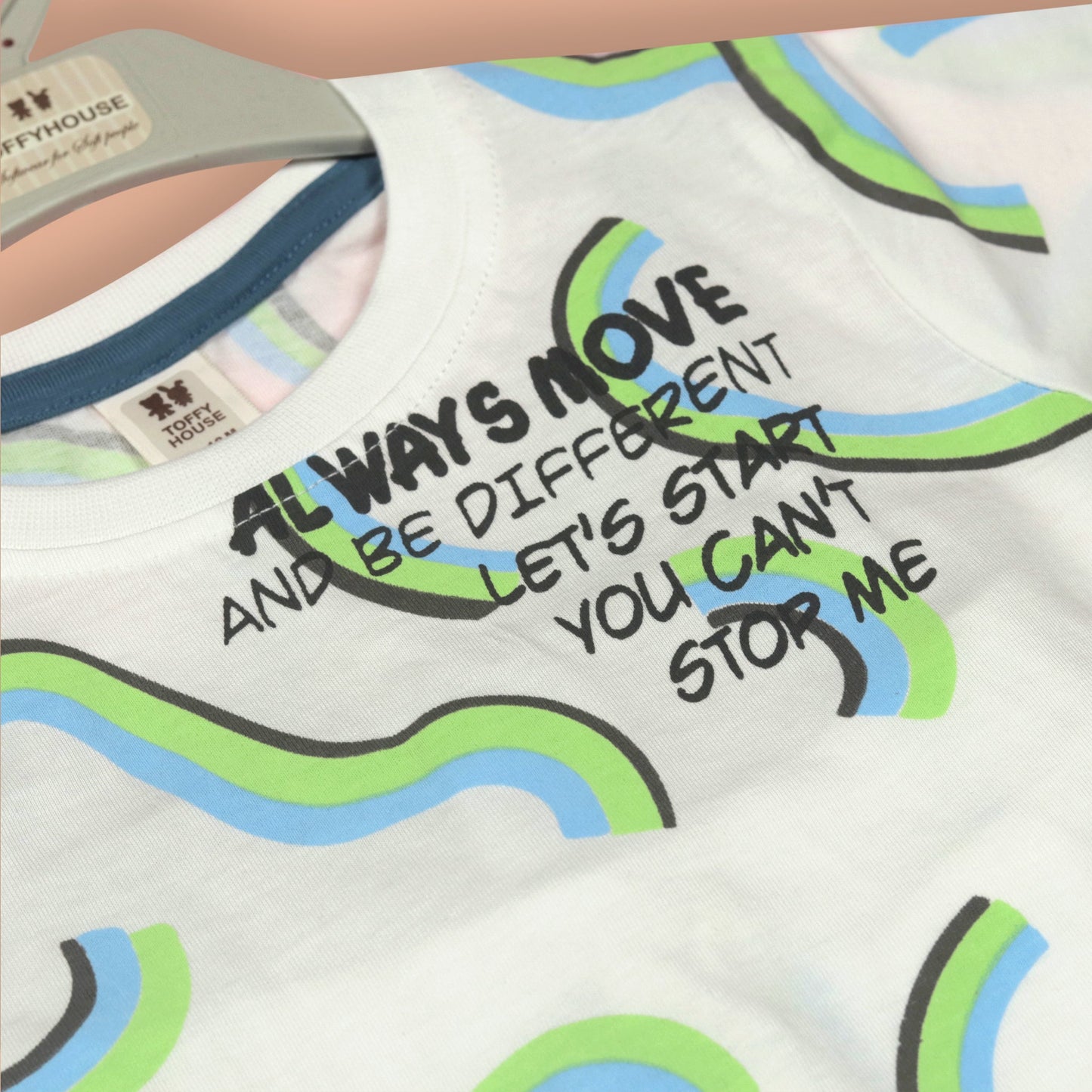 Breathable Toffyhouse Boys White Cotton T-shirt and Shorts Essentials in Offwhite Color With Abstract Print