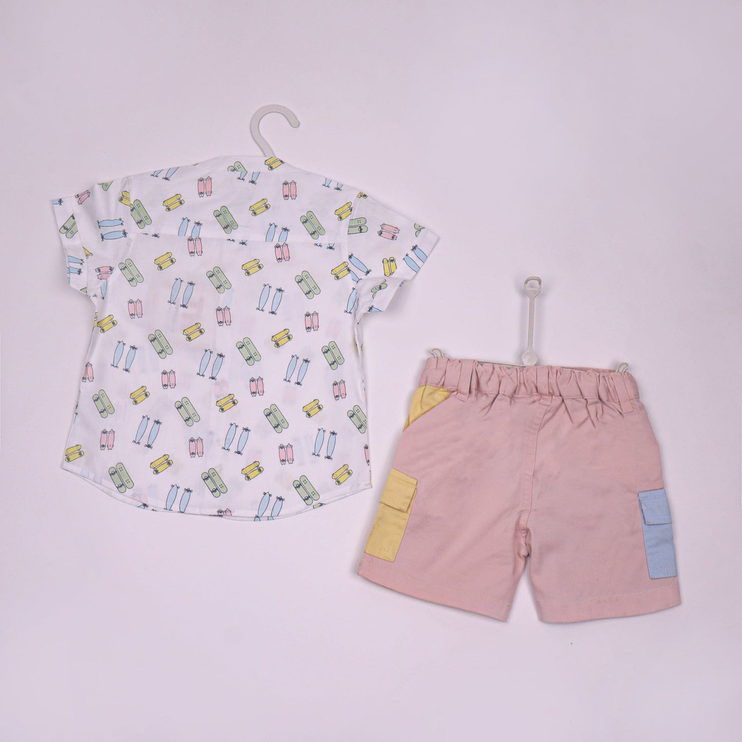 Toffyhouse Boys White Printed Half Sleeve Shirt & Knee Length Shorts Set – 4 Pockets