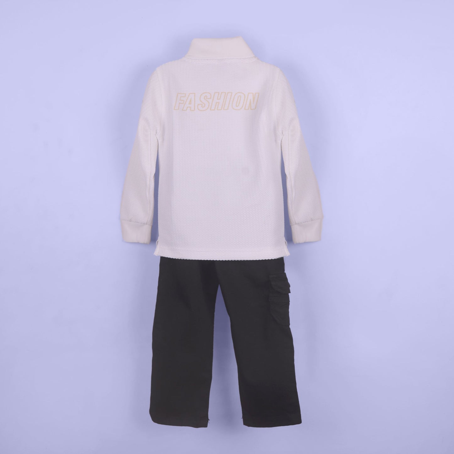 Smart Outdoor Look – Boys’ Sweatshirt & 5-Pocket Cargo Pants