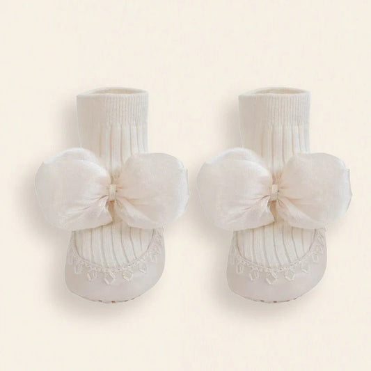Lille Barn Cozy White Socks with Cute Bow – Perfect for Winter Parties