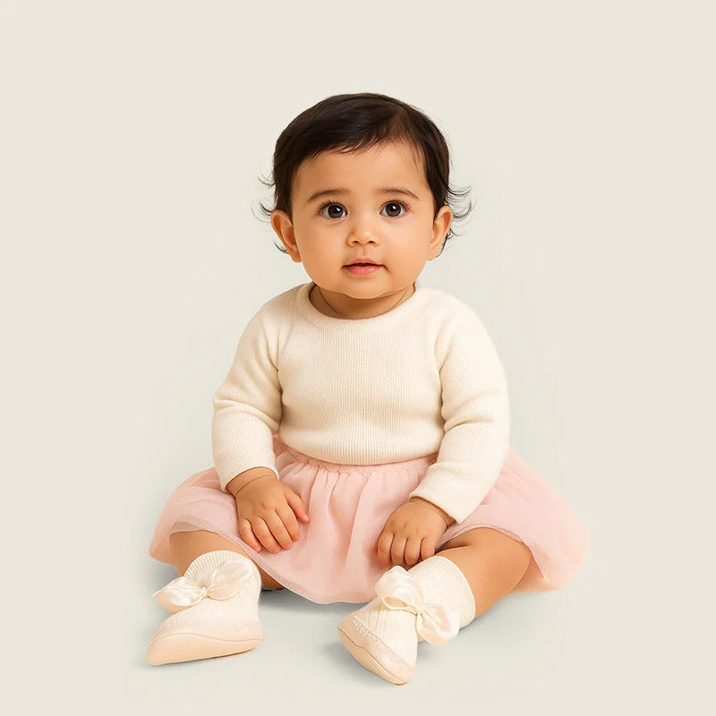 Lille Barn Cozy White Socks with Cute Bow – Perfect for Winter Parties