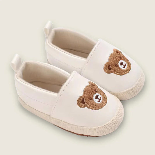White Wonder: Lille Barn Slip-On PU Loafers with Timeless Embroidery
