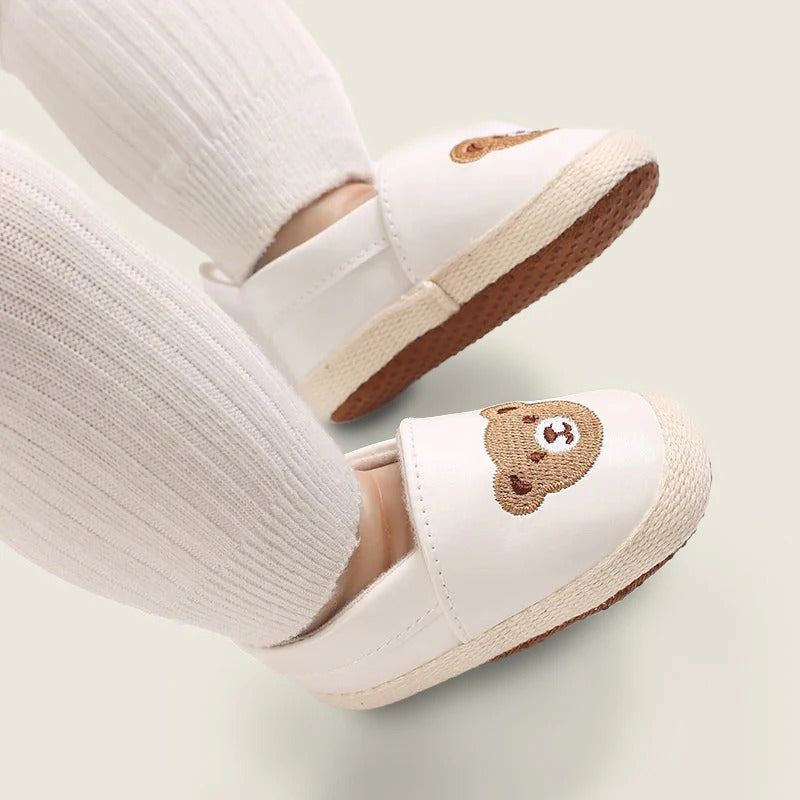 White Wonder: Lille Barn Slip-On PU Loafers with Timeless Embroidery