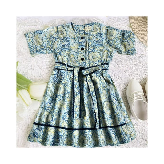 Bella Moda Girls Cotton One-Piece Frock – Soft Half Sleeves, Round Neck with Back Buttons – Small Flower Print for Essentials, Smart Outdoor, Party & Fashion Wear (All Seasons)