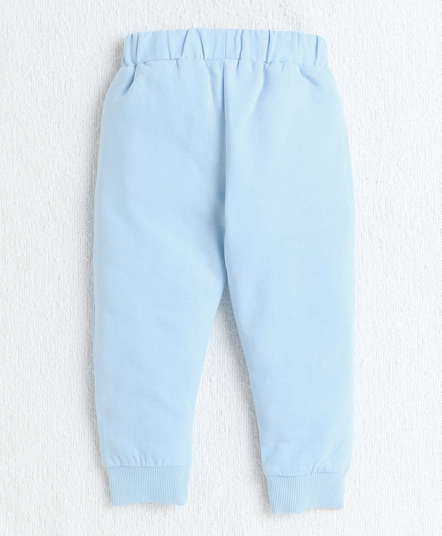 Bumzee’s cotton set: bright yellow, easy slip-on fit, and joggers made for movement!
