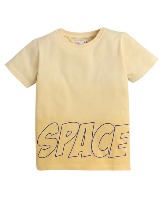 Smart Outdoor Style: The All-Weather Round Neck T-Shirt
