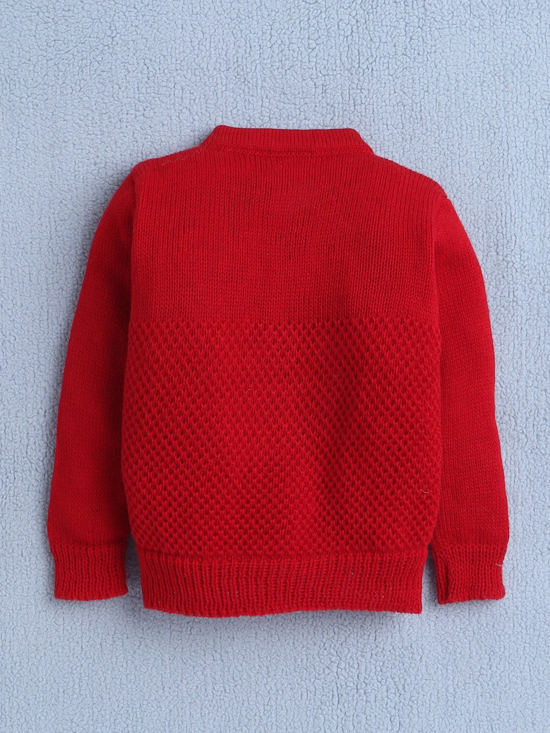 Bumzee’s unisex red sweater set: pure wool warmth with cap and socks for chilly days!