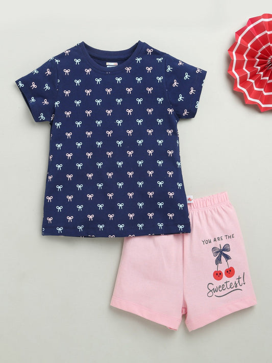 Slip into cozy style with Bumzee’s T-shirt & shorts set—playful text and comfy fit!