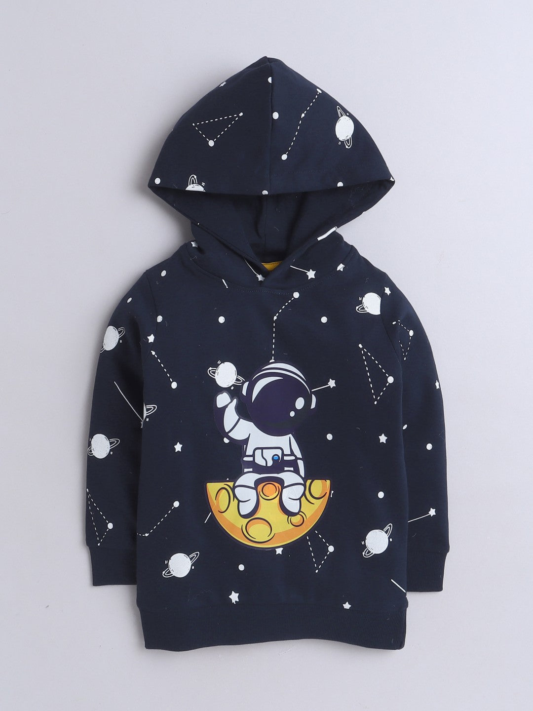 Slip into warmth and fun with Bumzee’s boys’ cotton hooded sweatshirt for chilly days!