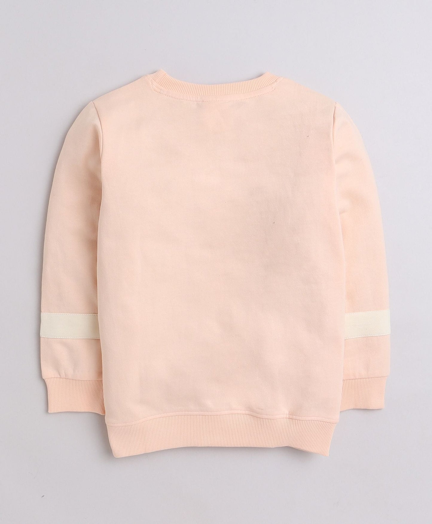 Peach-perfect warmth and style in Bumzee’s full-sleeve sweatshirt—smart, comfy, and cute!
