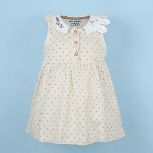 Sweet Summer Style: Sleeveless Beige All-Over Print Kurta Combo