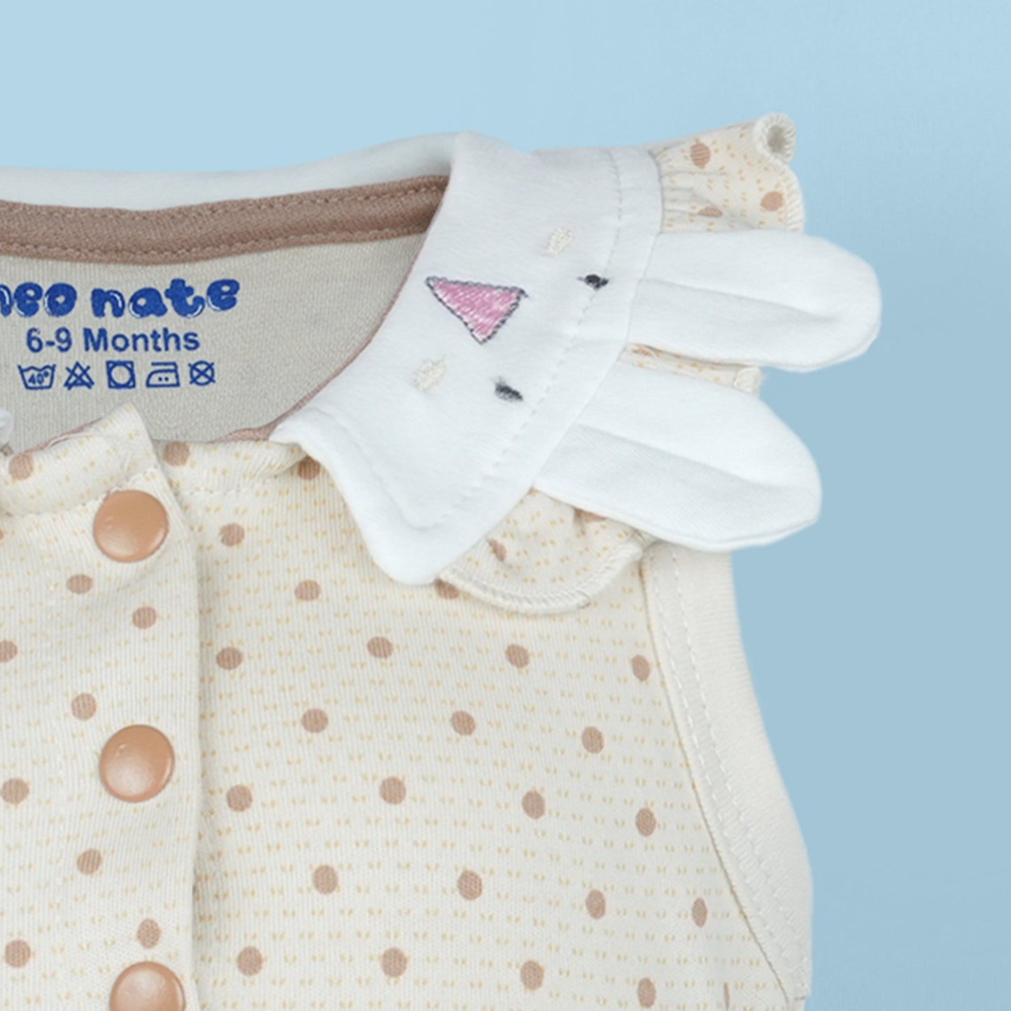 Sweet Summer Style: Sleeveless Beige All-Over Print Kurta Combo