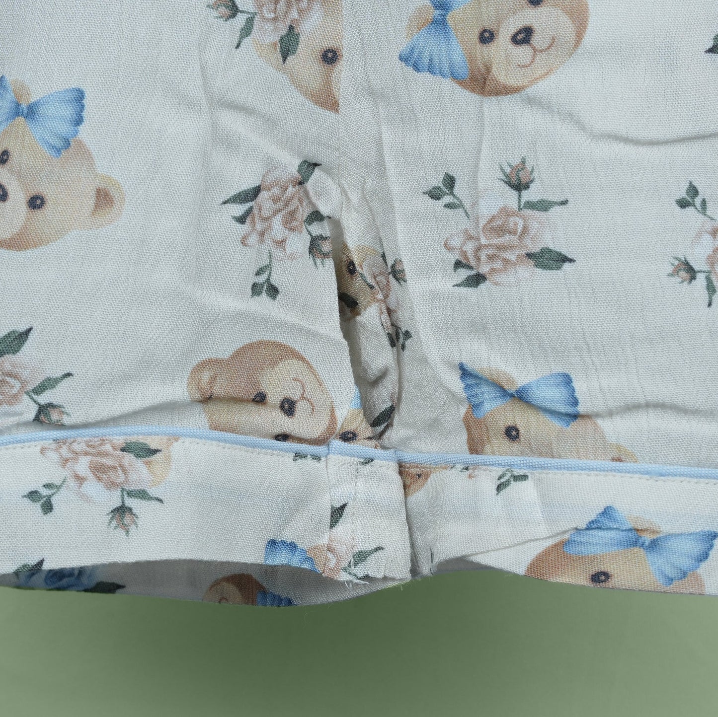 Chic & Sweet – Offwhite Printed Top with Shorts & Hairband