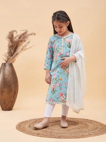 Celebration Star – Vastramay Aqua Blue Kurta Set