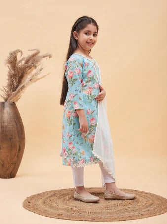 Celebration Star – Vastramay Aqua Blue Kurta Set
