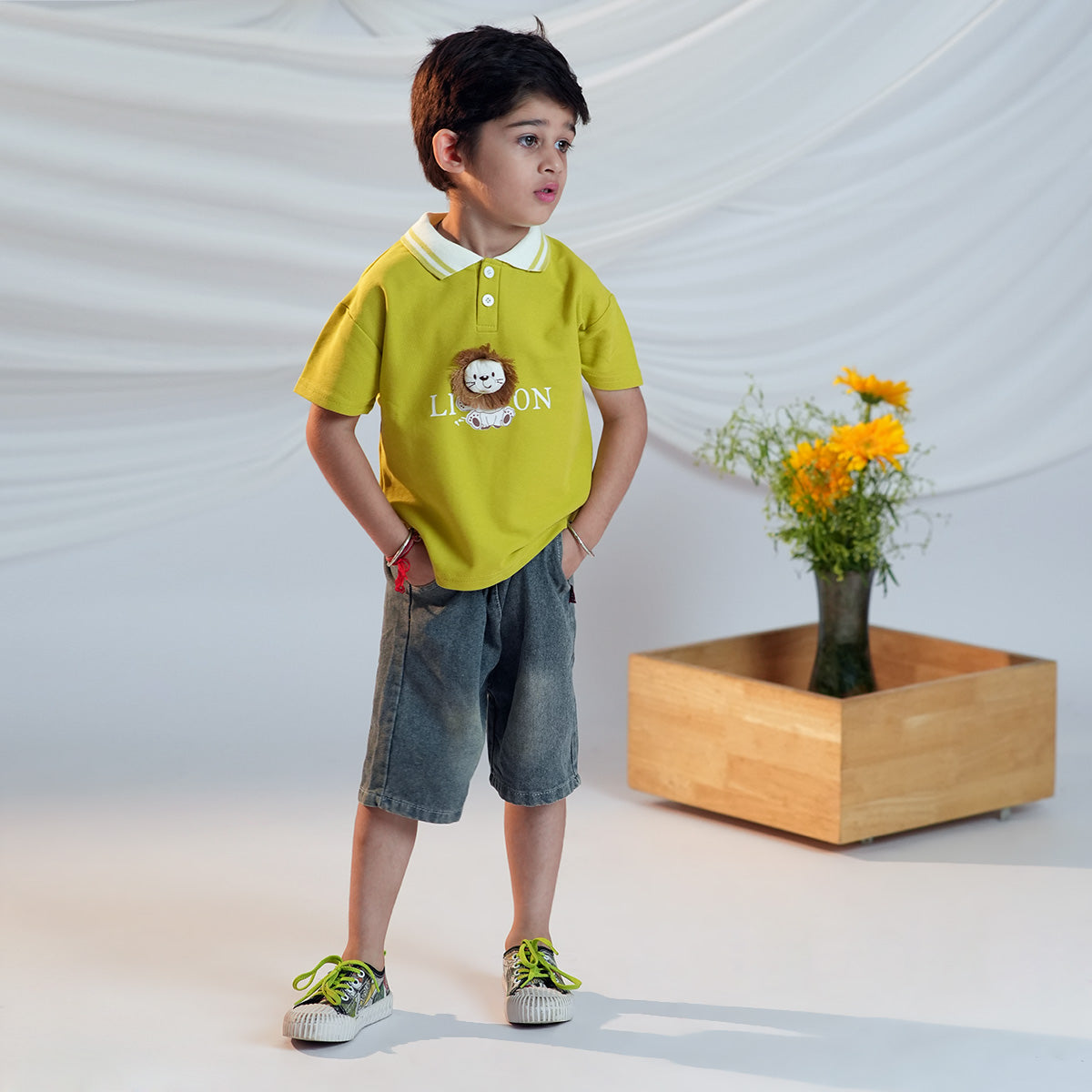 Boys Short Sleeve Lion Applique Polo T-shirt With Denim Shorts