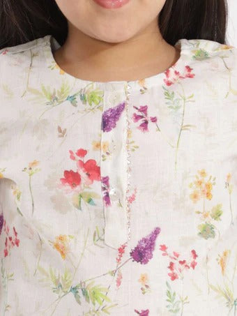 Pretty & Polished: Embellished Kurta Combo