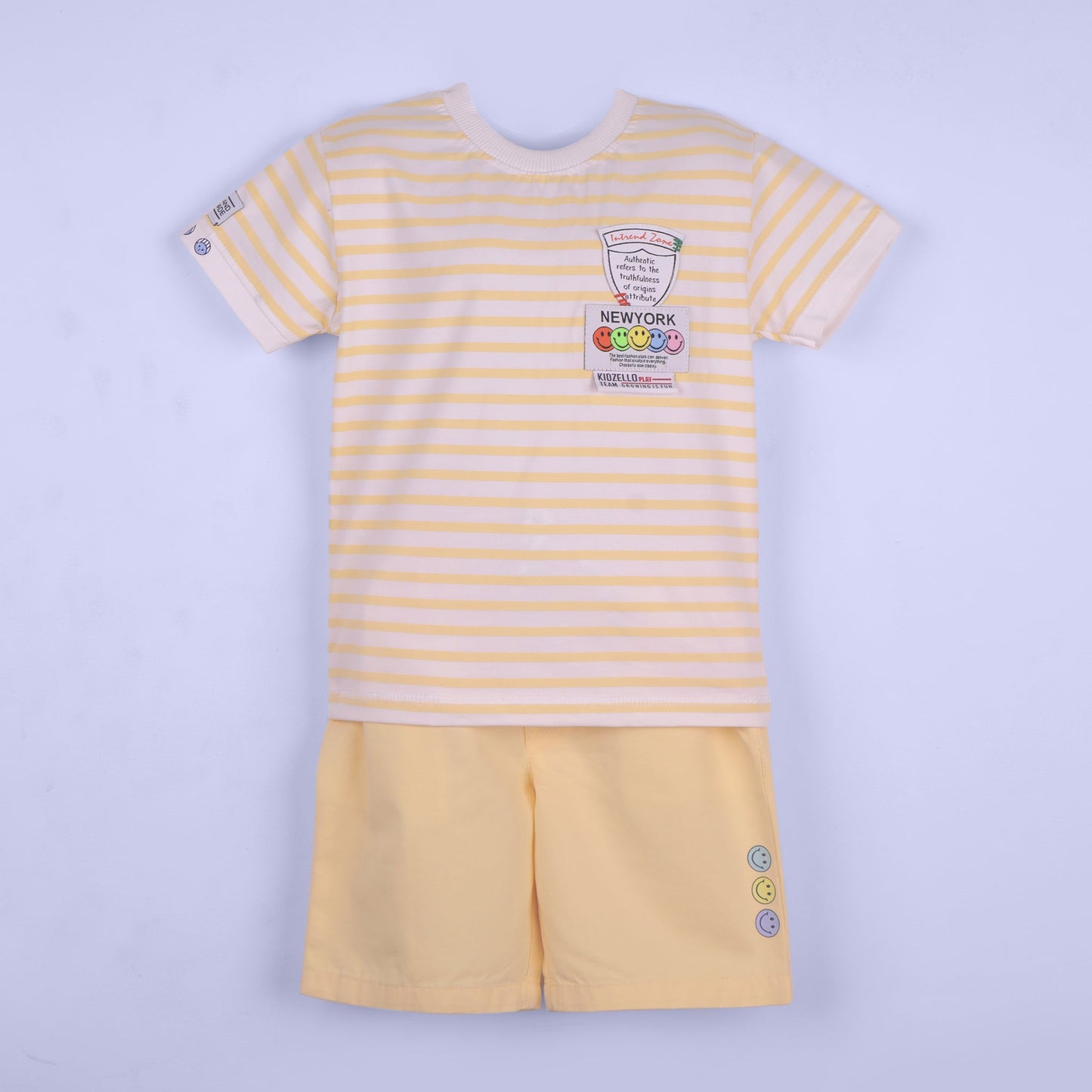 Smart Outdoor Style – Boys’ New York Print Tee with Shorts