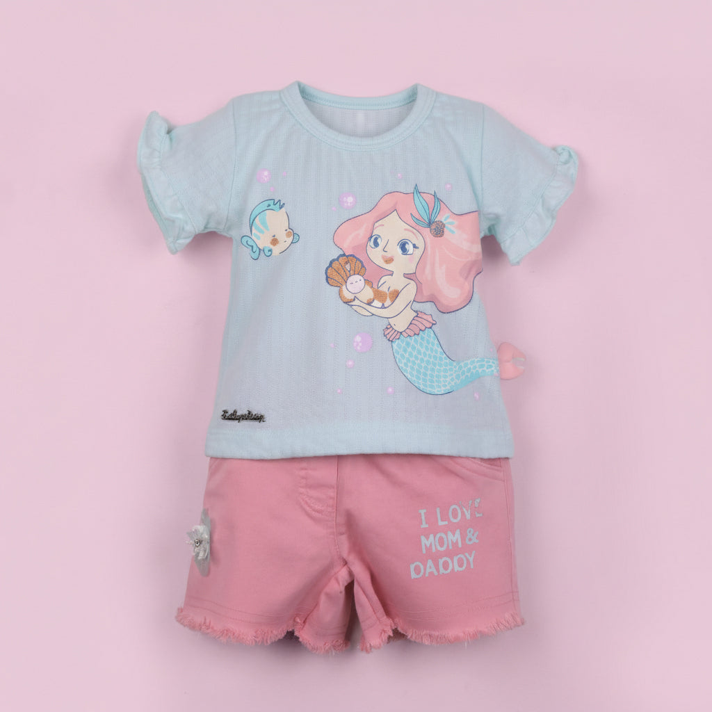 Baby's Day girls’ fashion: short sleeve top with back buttons and heartfelt print!