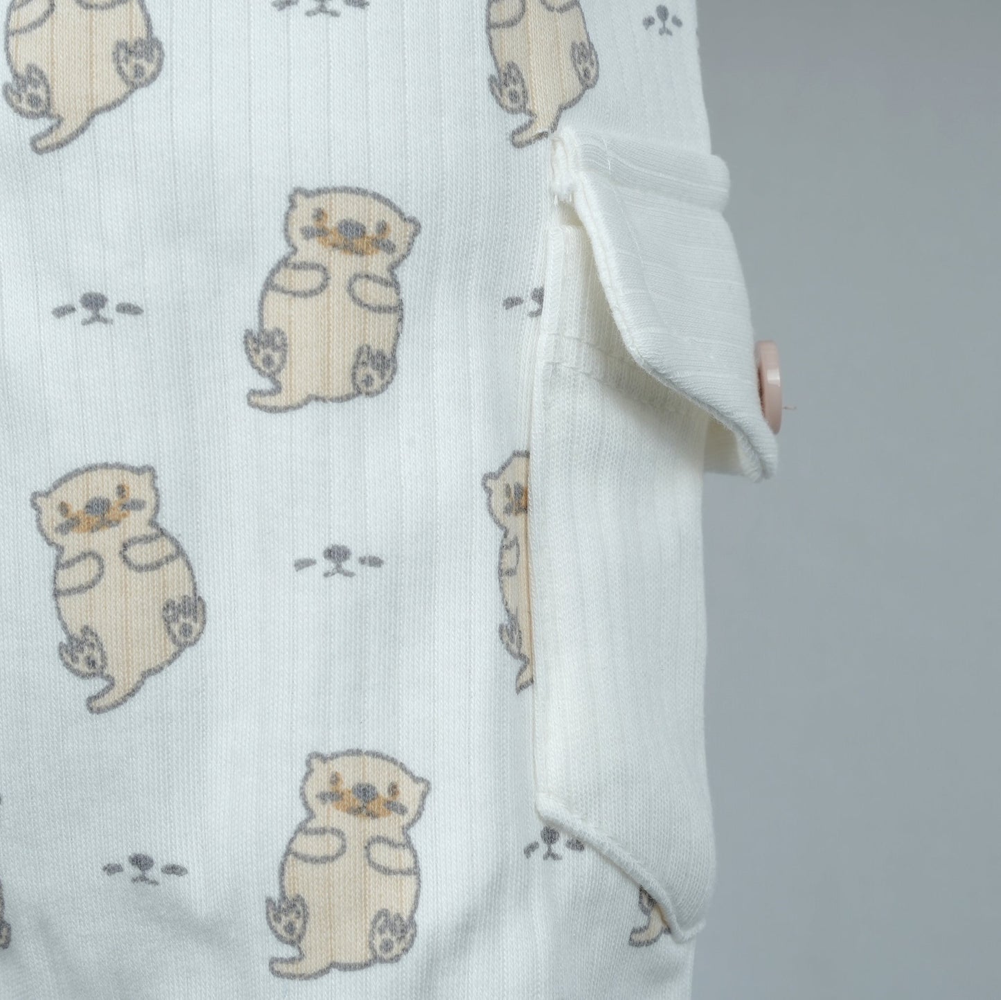 Hug & Play: Neo Nate Khaaki Light Cotton Blend T-Shirt with Joggers