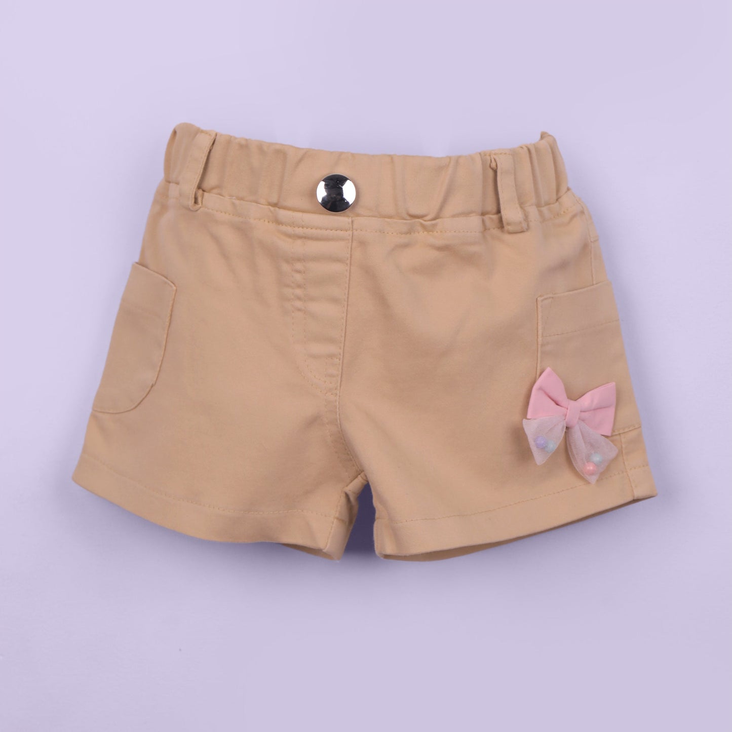 Enjoy sunny days in Baby’s Day set—soft fabric, slip-on shorts, and charming all-over prints!