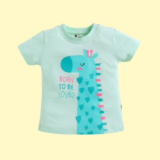 Adorable Green Baby Tee – Giraffe Print with 'Born to Be Loved' Text